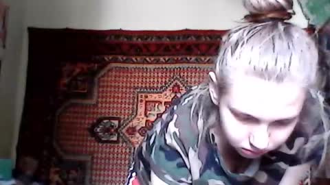 Mila online show from 09-23-25, 07:55