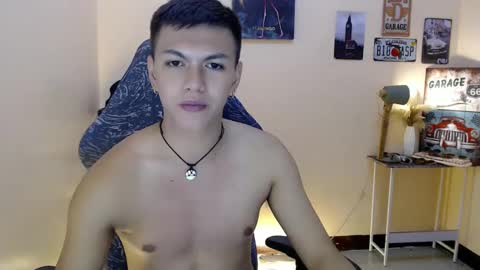 Snapshot of dax_x chatting on 02-21-25, 04:29 JC LOVER BOY online show from 02-21-25, 04:29