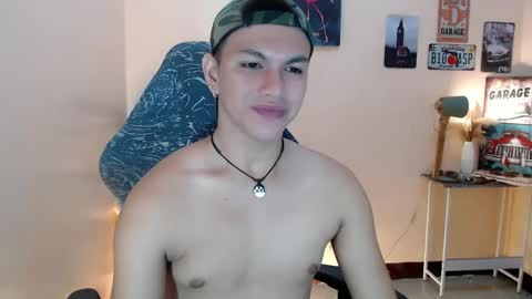Snapshot of dax_x chatting on 02-27-25, 01:27 JC LOVER BOY online show from 02-27-25, 01:27