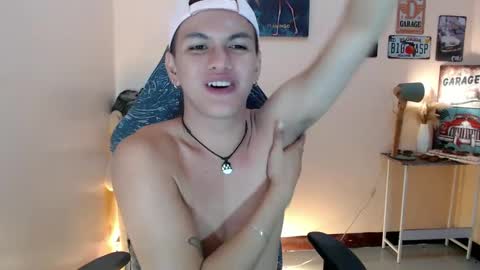 Snapshot of dax_x chatting on 02-27-25, 04:31 JC LOVER BOY online show from 02-27-25, 04:31