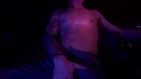 Snapshot of day__tripper chatting on 01-23-25, 07:43 day tripper online show from 01-23-25, 07:43