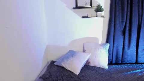 dayana online show from 12-22-25, 03:03