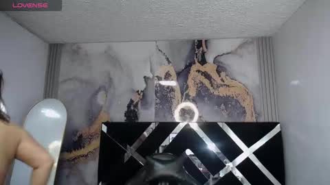 Snapshot of dayan_v_ chatting on 11-13-25, 08:19 Hi Stream 1500 to 2100 online show from 11-13-25, 08:19