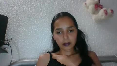 dayana_cruz online show from 04-11-26, 08:35