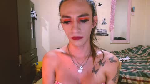 dayanna_01_ online show from 06-09-26, 06:41
