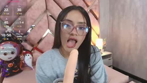 Snapshot of dayannedubois chatting on 10-26-25, 05:35 dayannedubois online show from 10-26-25, 05:35