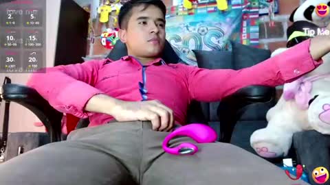 dayro_dduran online show from 06-21-26, 07:05