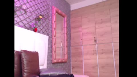 Dayse  online show from 12-20-24, 03:53