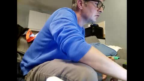 Dazzill online show from 10-10-25, 10:42