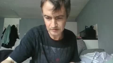 Dazzill online show from 10-27-25, 02:43