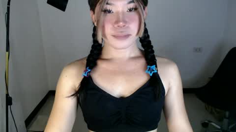 Snapshot of dazzzlingcarol chatting on 06-25-26, 09:47 dazzzlingcarol online show from 06-25-26, 09:47