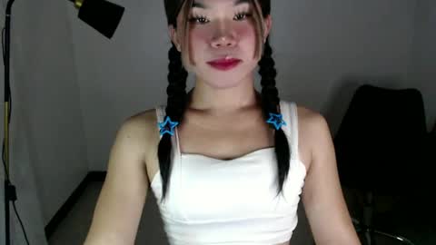 Snapshot of dazzzlingcarol chatting on 06-30-26, 10:27 dazzzlingcarol online show from 06-30-26, 10:27