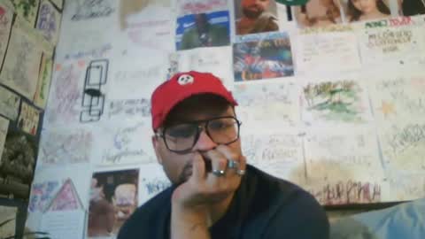 Snapshot of dbeamon92 chatting on 07-11-26, 11:46 dbeamon92 online show from 07-11-26, 11:46