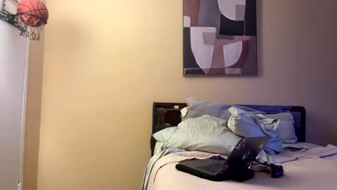 Jiminy Dick It online show from 11-19-25, 05:40