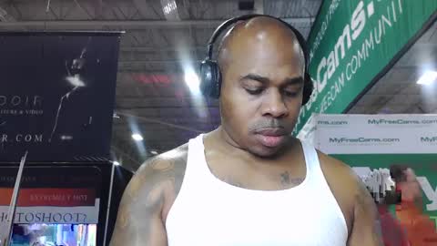 Snapshot of dcrush76 chatting on 12-07-24, 10:17 DCrush online show from 12-07-24, 10:17