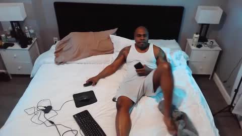 Snapshot of dcrush76 chatting on 02-25-25, 02:14 DCrush online show from 02-25-25, 02:14