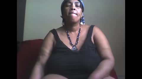 Snapshot of ddboobsnipples chatting on 10-19-25, 12:39 ddboobsnipples online show from 10-19-25, 12:39