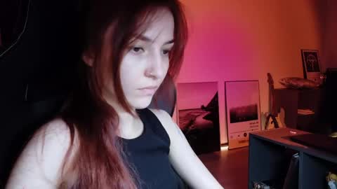 Snapshot of dead_girll chatting on 06-05-26, 12:50 freak online show from 06-05-26, 12:50