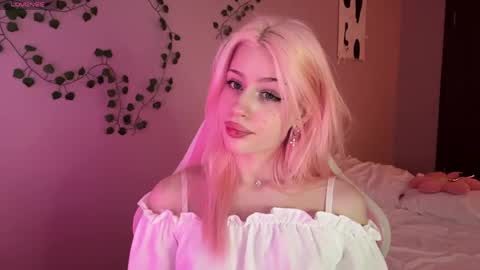 Snapshot of deannmagnie chatting on 05-23-26, 02:43 Maggie online show from 05-23-26, 02:43