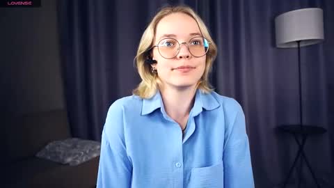 Charlie 18yo online show from 09-08-25, 04:06