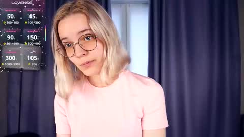 Charlie 18yo online show from 11-01-25, 05:20