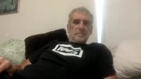 Snapshot of deanofflove221000 chatting on 11-23-25, 06:24 deanofflove221000 online show from 11-23-25, 06:24