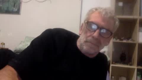 Snapshot of deanofflove221000 chatting on 11-24-25, 04:29 deanofflove221000 online show from 11-24-25, 04:29