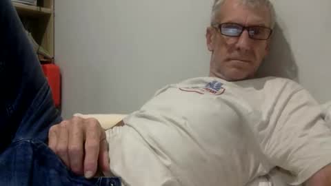 Snapshot of deanofflove221000 chatting on 12-22-25, 12:57 deanofflove221000 online show from 12-22-25, 12:57