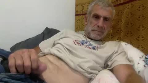 Snapshot of deanofflove221000 chatting on 02-12-26, 05:24 deanofflove221000 online show from 02-12-26, 05:24