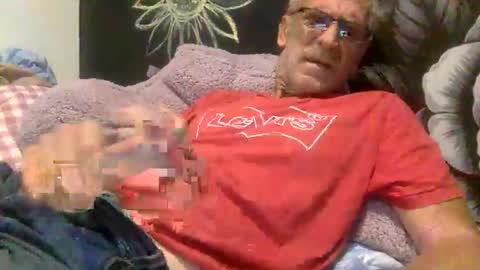 Snapshot of deanofflove221000 chatting on 04-28-26, 12:20 deanofflove221000 online show from 04-28-26, 12:20
