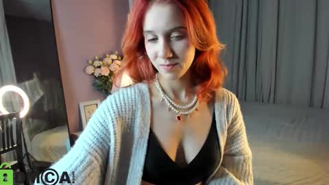 Snapshot of dearly_emily chatting on 10-30-25, 05:24 Emily GMT2 Mon 10 AM - 4 PM Wed 10 AM - 4 PM Thu 10 AM - 4 PM Fri 10 AM - 4 PM Sat 10 AM - 4 PM online show from 10-30-25, 05:24