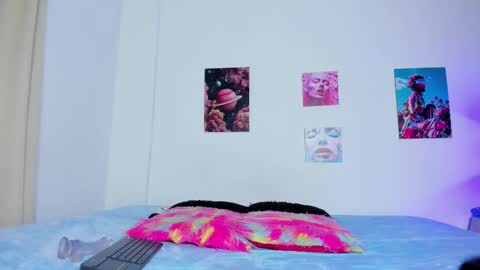 Snapshot of debbie_hans chatting on 10-28-25, 11:14 debbie_hans online show from 10-28-25, 11:14