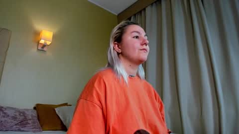 Debbie Mon Tue Fri Sun Sat GMT 3 1000am - 0400pm  online show from 12-08-24, 06:06