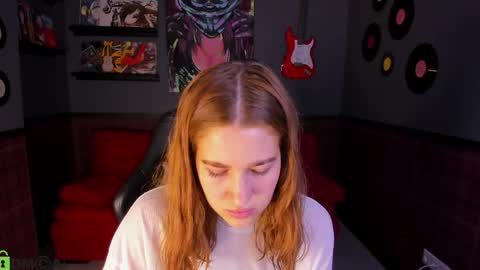 Jennifer online show from 04-23-26, 11:07