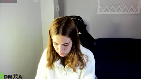 Jennifer online show from 05-17-26, 11:01