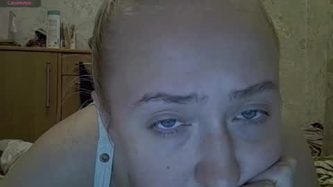 Debby online show from 10-25-25, 04:02