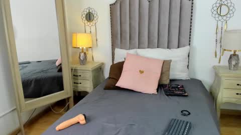 Debora online show from 02-17-25, 02:37