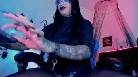 Snapshot of deborahtatto chatting on 10-02-25, 03:19 Doborah Miss Carter online show from 10-02-25, 03:19