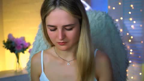 Debora online show from 09-18-25, 03:52