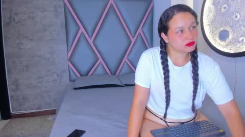Snapshot of deboraydark chatting on 05-12-26, 09:01 deboraydark online show from 05-12-26, 09:01