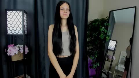 Eva online show from 11-08-25, 02:01