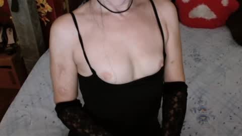 Snapshot of debramilf chatting on 12-08-24, 07:15 DebraMilf online show from 12-08-24, 07:15