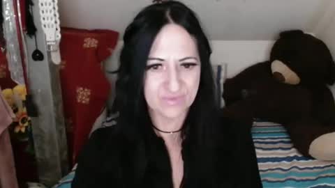 Snapshot of debramilf chatting on 03-16-26, 02:28 DebraMilf online show from 03-16-26, 02:28