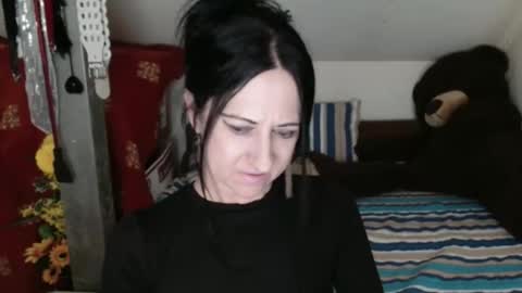 Snapshot of debramilf chatting on 03-22-26, 01:53 DebraMilf online show from 03-22-26, 01:53