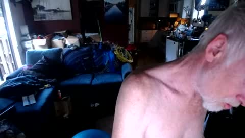 Snapshot of decarabas22 chatting on 06-14-26, 02:57 decarabas22 online show from 06-14-26, 02:57