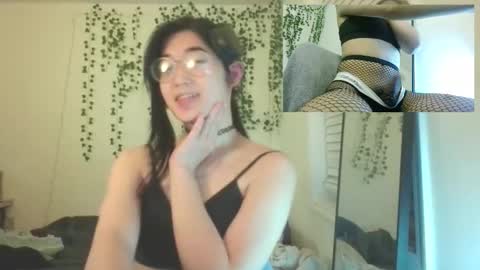 deciduousdoll online show from 01-11-26, 06:18