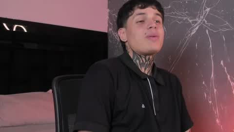 Snapshot of declan_fox chatting on 09-18-25, 04:36 declan_fox online show from 09-18-25, 04:36