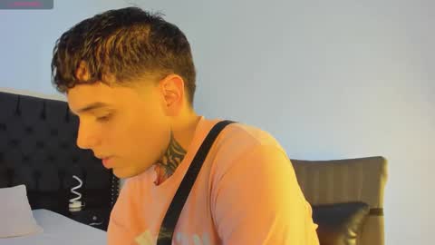 Snapshot of declan_fox chatting on 11-02-25, 05:10 declan_fox online show from 11-02-25, 05:10