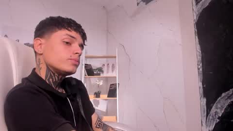 Snapshot of declan_fox chatting on 11-03-25, 04:36 declan_fox online show from 11-03-25, 04:36