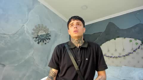 Snapshot of declan_fox chatting on 11-05-25, 01:05 declan_fox online show from 11-05-25, 01:05